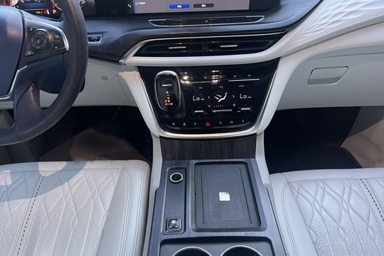 Used Buick GL8 2020 Avenir Avia Four-Seat Luxury Edition
