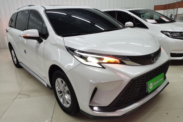 Used Toyota Granvia 2024 2.5L Hybrid Comfort Edition
