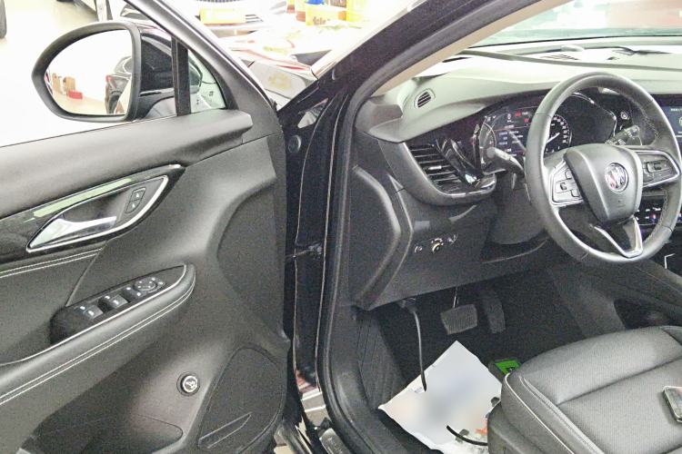 Used Buick Envision 2022 Encore Plus 652T Five-Seat All-Wheel-Drive Luxury Model
