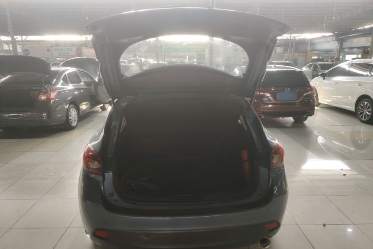 Used Mazda Mazda 3 Axela 2016 Hatchback 1.5L Automatic Comfort Model