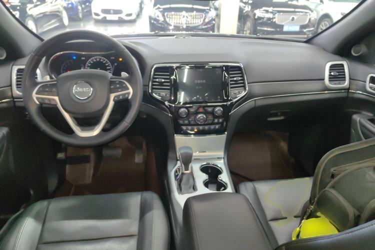 Used  Grand Cherokee 2021 3.0L 80th Anniversary Edition