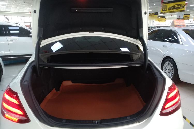 Used Mercedes-Benz E-Class 2020 E 300 L Sporty and Stylish Model
