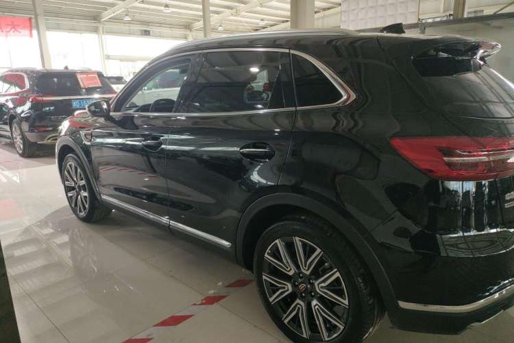 Used Hongqi HS5 2022 Facelifted Version 2.0T Smart Connect Flagship All-Wheel-Drive Edition
