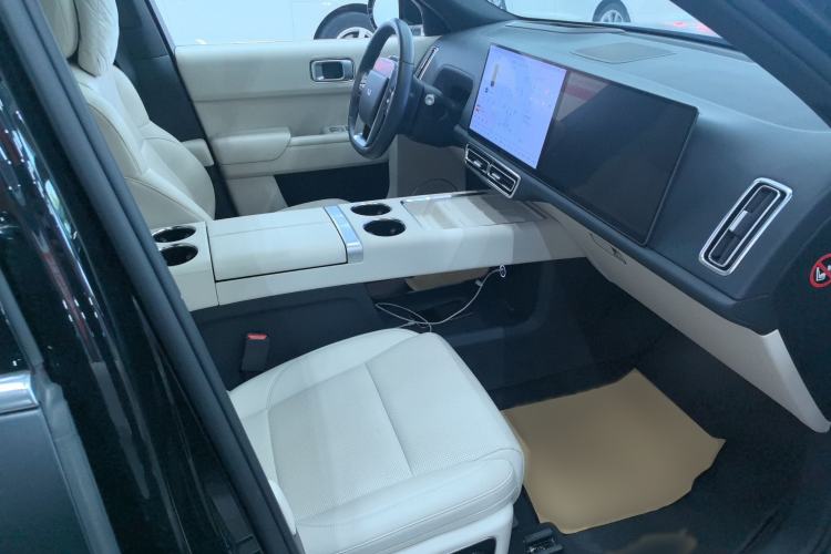 Used Li Auto L9 2022 Max model