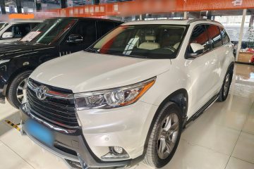 Used Toyota Highlander 2015 2.0T Two-Wheel Drive Luxury Edition 7 Seats