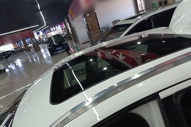 Used Honda Vezel 2015 1.8L CVT 2WD Luxury Model
