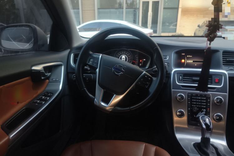 Used Volvo S60 2017 S60L T3 Smart Upgrade Edition
