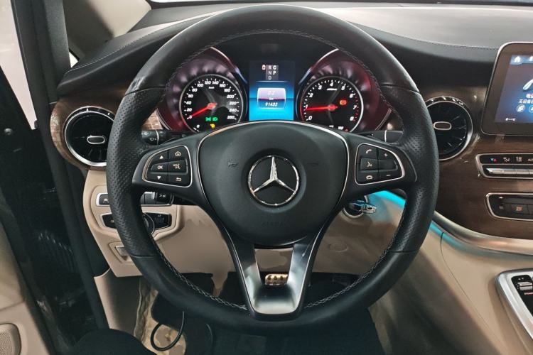 Used Mercedes-Benz V-Class 2021 V 260 L Long-wheelbase Luxury Edition