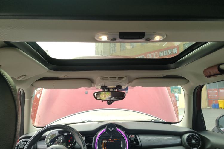 Used  MINI 2016 1.5T COOPER Five-Door Edition
