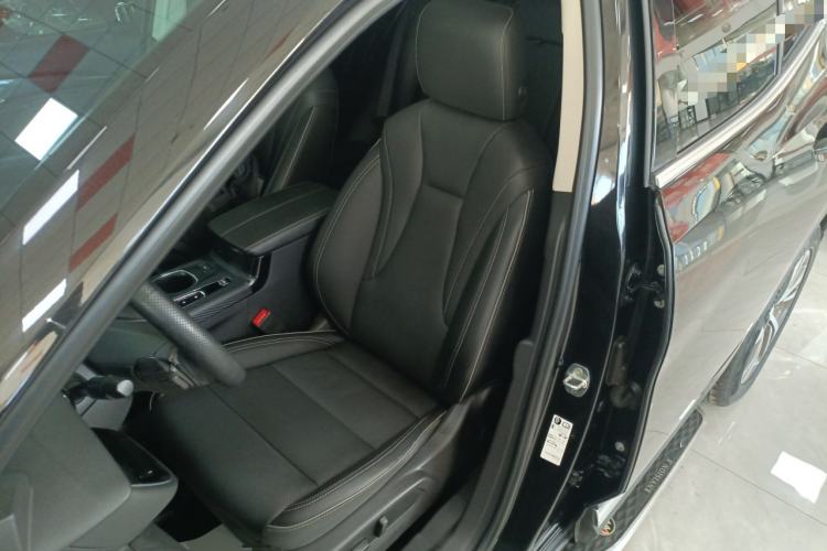 Used Buick Envision 2022 Encore S 652T Two-Wheel-Drive Luxury Model
