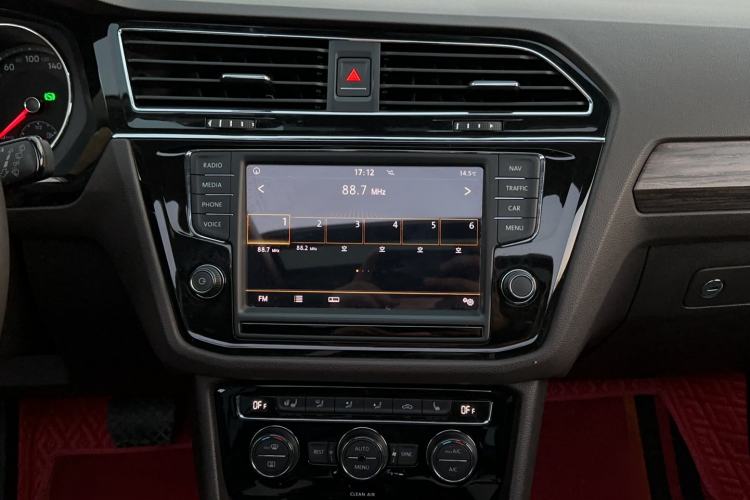 Used Volkswagen Tiguan L 2018 330TSI Automatic Two-Wheel Drive Luxury Edition
