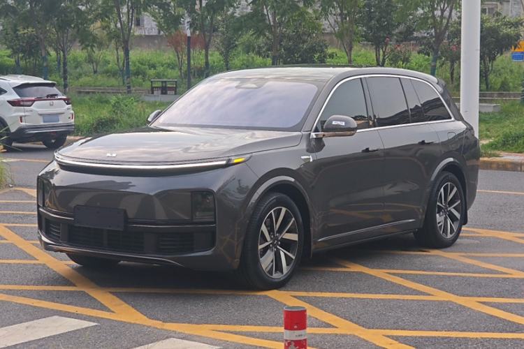 Used Li Auto L8 2023 Pro Model
