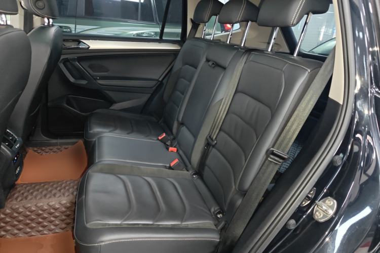 Used Volkswagen Tiguan L 2021 280TSI Automatic Two-Wheel Drive Smart Edition
