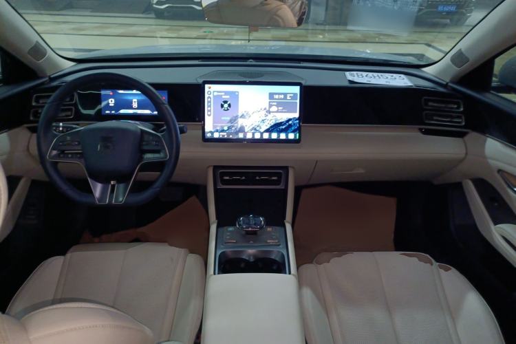 Used BYD Qin L 2024 DM-i 80KM Beyond Model