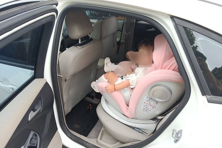 Used Ford Focus 2015 Sedan 1.6L Manual Comfort Model
