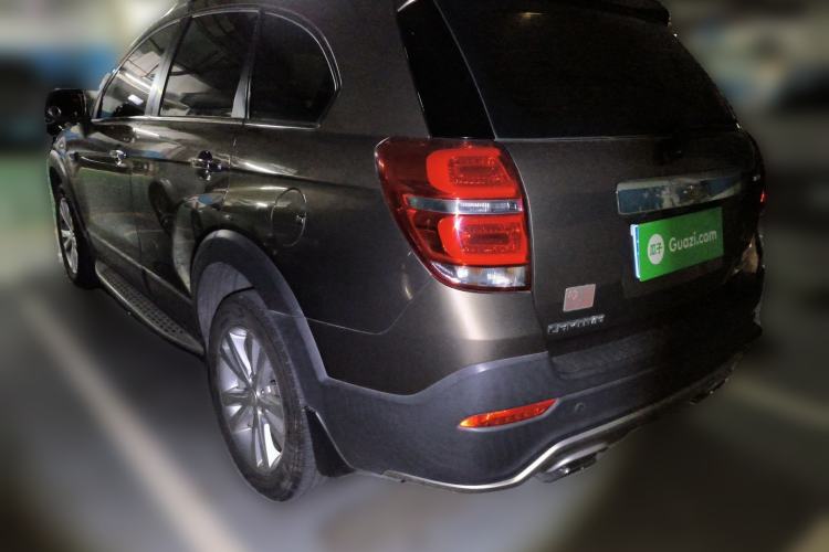 Used Chevrolet Captiva 2017 2.4L 4x4 Flagship Edition 7-Seater