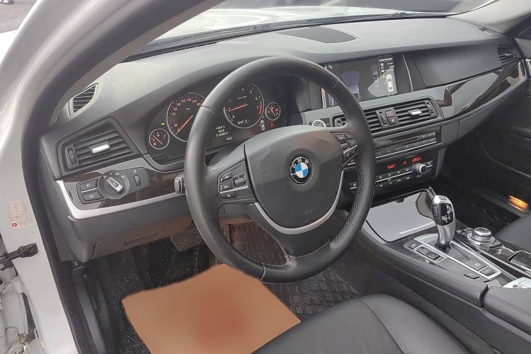 Used BMW 5 Series 2014 525Li Leading Model