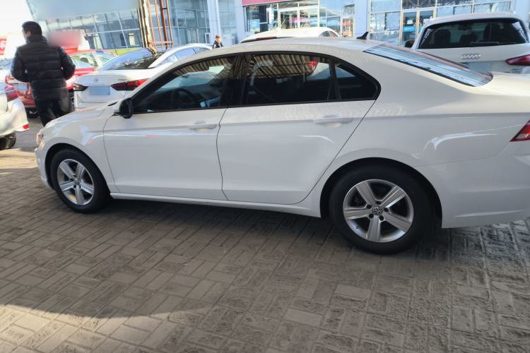 Used Volkswagen Lamando 2017 230TSI DSG Fashion Edition
