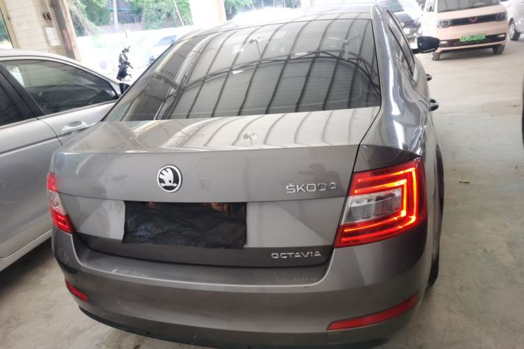 Used Skoda Octavia 2017 1.6L Automatic Chuanxing Edition

