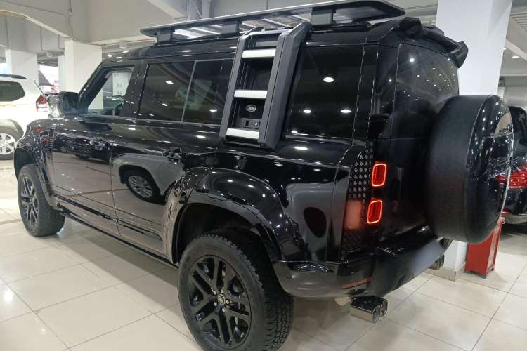 Used Land Rover Defender 2022 110 P400 Dark Edition
