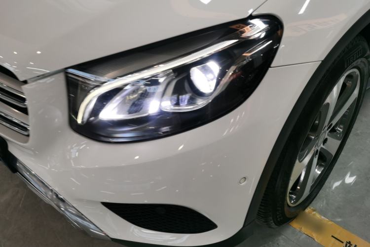 Used Mercedes-Benz GLC 2016 GLC 260 4MATIC Luxury Model