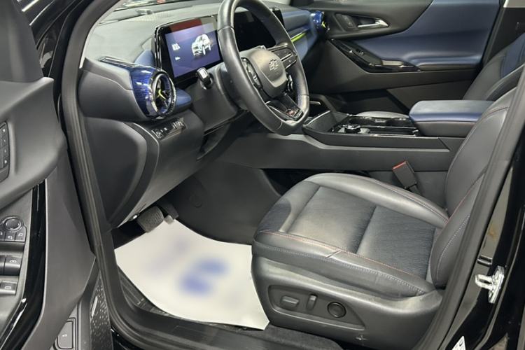 Used Chevrolet Equinox Plus 2024 102km RS Ultimate Edition
