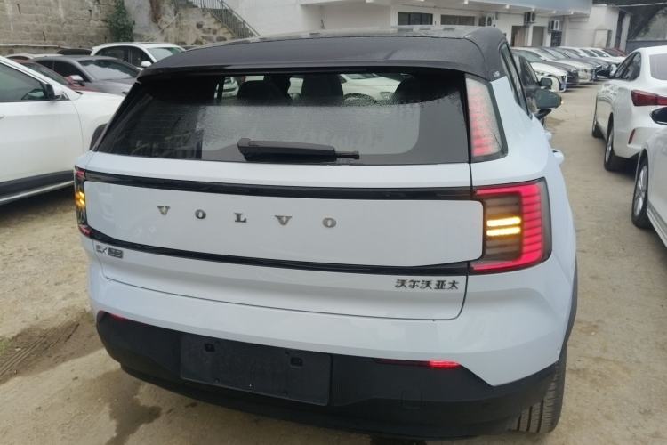 Used Volvo EX30 2025 Rear-Drive Long-Range Version Ultra
