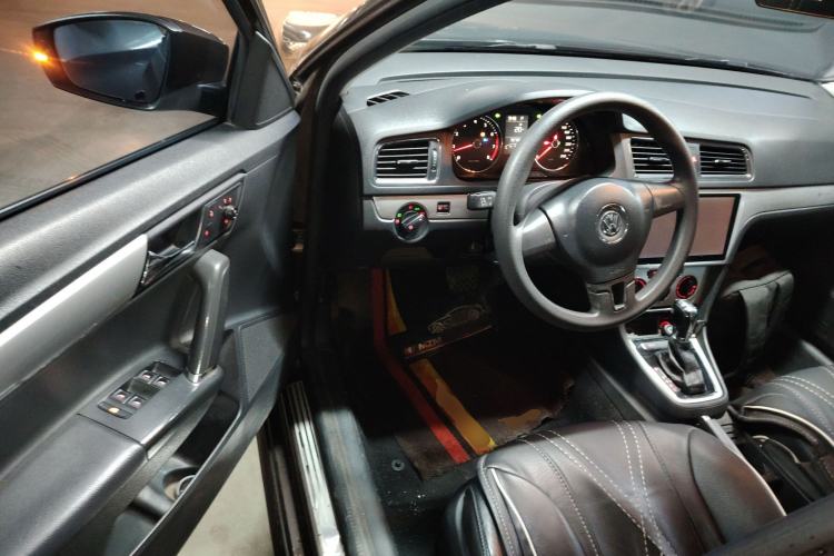 Used Volkswagen Gran Lavida 2013 1.4 TSI Automatic Comfort Model