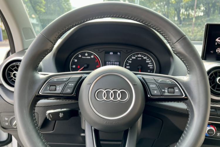 Used Audi Q2L 2022 35 TFSI Fashion Dynamic Model
