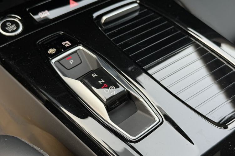 Used Audi Q6L e-tron 