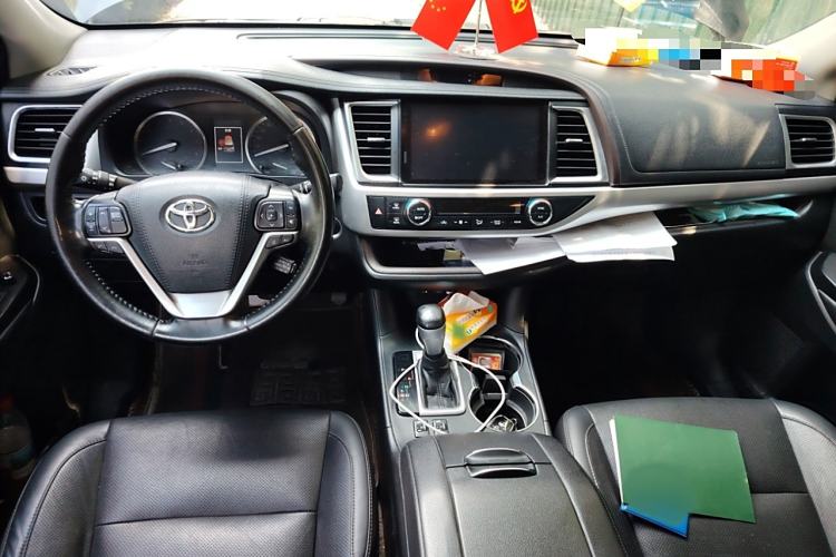 Used Toyota Highlander 2018 2.0T Four-Wheel Drive Prestige Version 7 Seats China VI Standard
