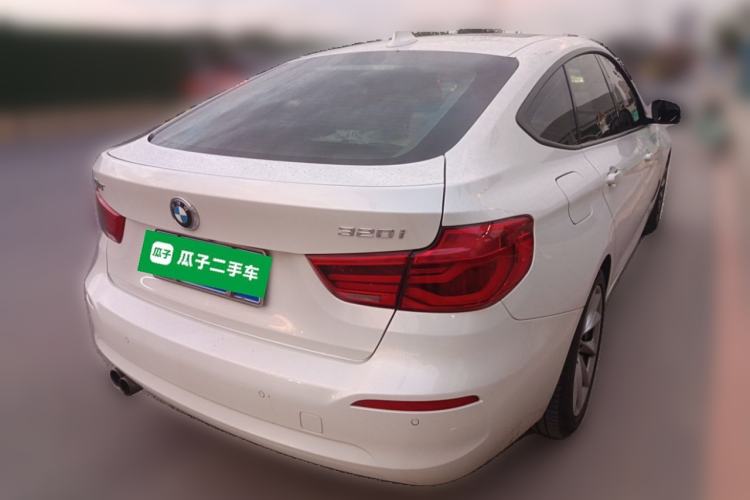 Used BMW 3 Series GT 2018 320i Sport Edition
