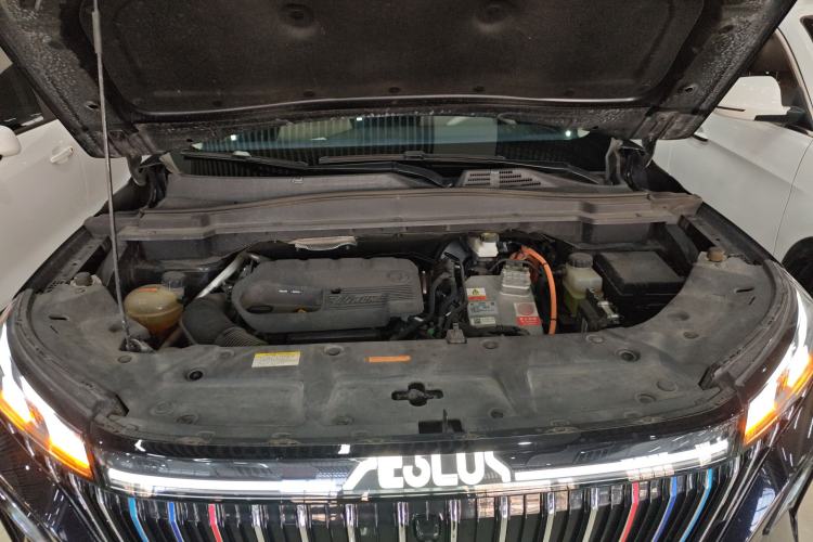 Used Dongfeng Aeolus Huge 2022 Mach Dual-Motor 1.5T MHD Dare-to-Dream Edition