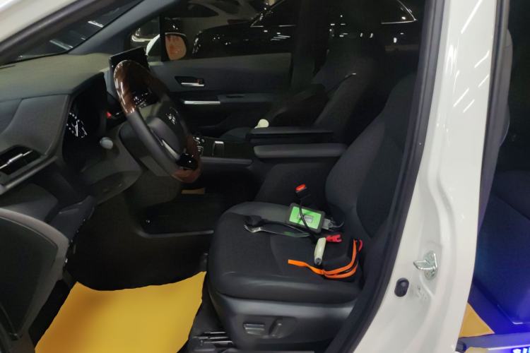 Used Toyota Sienna 2024 2.5L Hybrid Four-Wheel Drive Prestige Edition