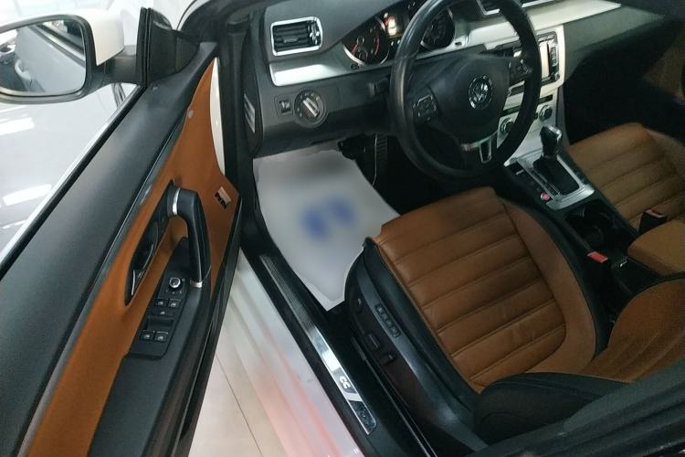 Used Volkswagen FAW-Volkswagen CC 2016 1.8TSI Luxury Model
