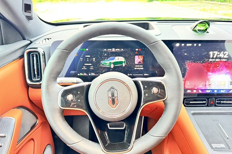 Used Hima AITO M8 2025 Extended-Range Ultra Version 53.4 kWh 6-Seater Edition
