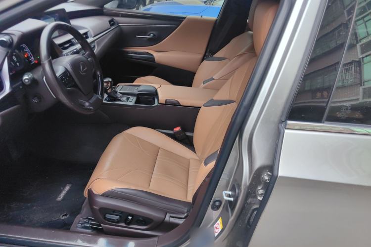 Used Lexus ES 2018 300h Premium Edition China V Standard