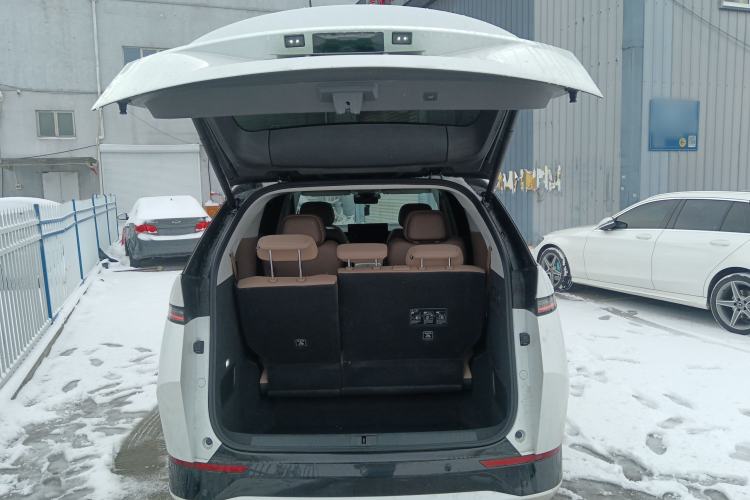 Used XPeng X9 2025 650 Long-Range Max
