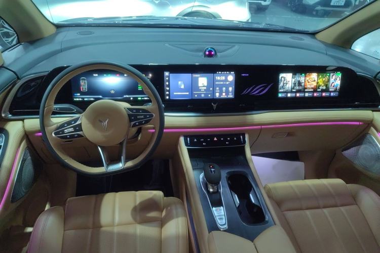 Used VOYAH Dream 2024 PHEV Extended-Range Premium Edition
