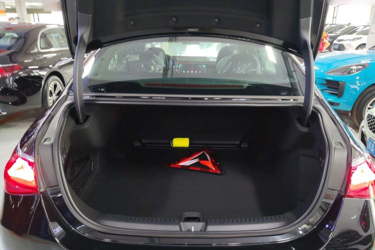 Used Mercedes-Benz E-Class 2024 E 260 L 4MATIC Sport Edition
