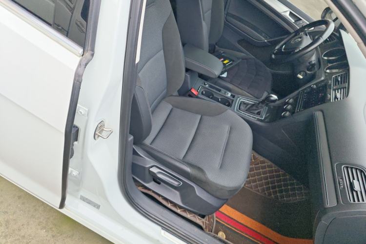 Used Volkswagen Golf 2019 280TSI DSG Comfort Version China VI Standard