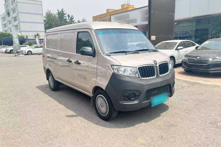 Used Jinbei Hiace X30 2020 1.5L Van Super-Enjoyment Model China VI Standard SWC15M
