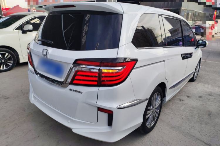 Used Honda Elysion 2016 2.4L Luxury Edition
