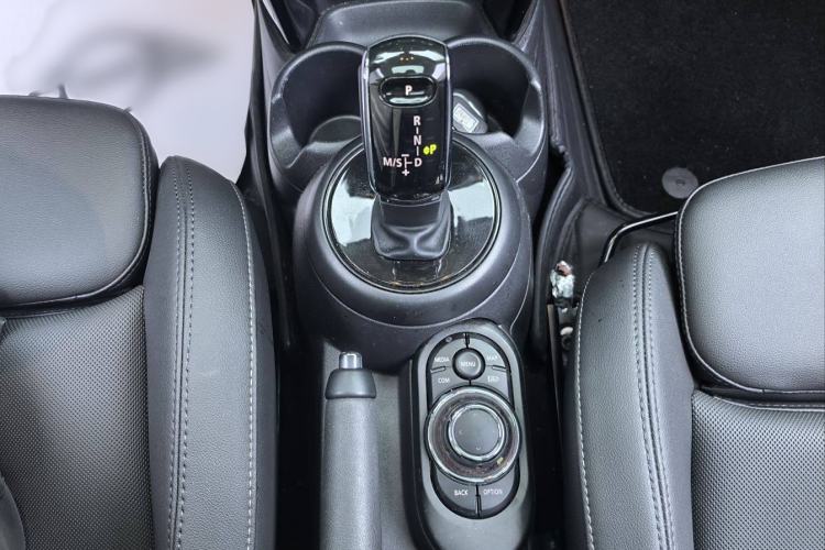 Used  MINI 2023 1.5T COOPER Artist
