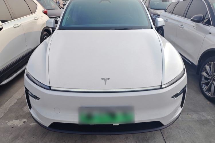 Used Tesla Model Y 2025 Rear-Wheel-Drive Version
