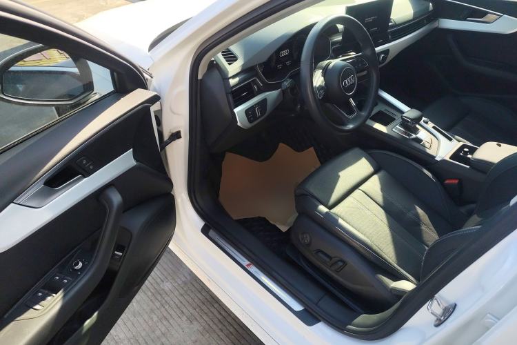 Used Audi A4L 2020 40 TFSI Luxury Dynamic Model

