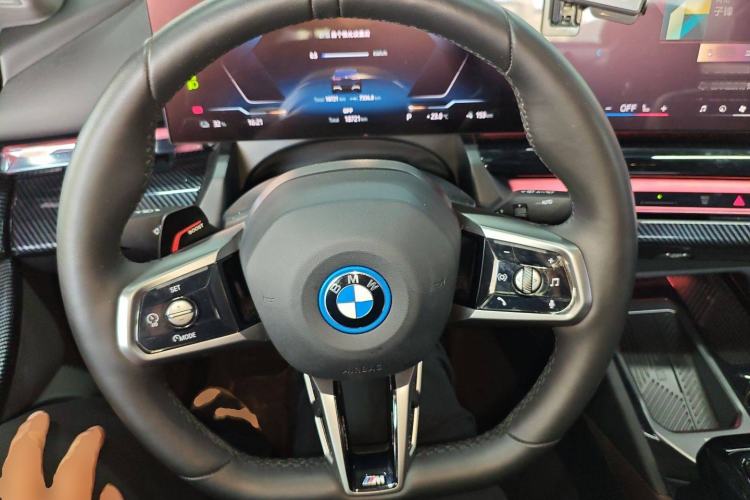 Used BMW i5 2024 eDrive 35L M Sport Package
