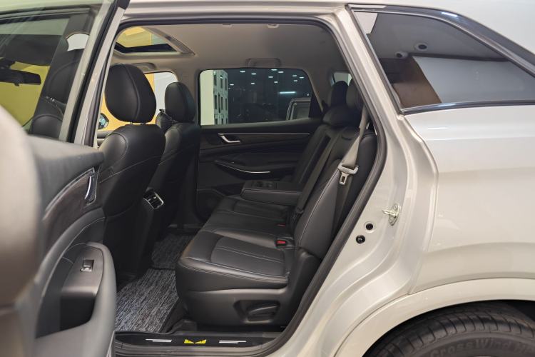 Used  E5 2023 1.5L DE-i 100KM Comfort Edition 7-Seater
