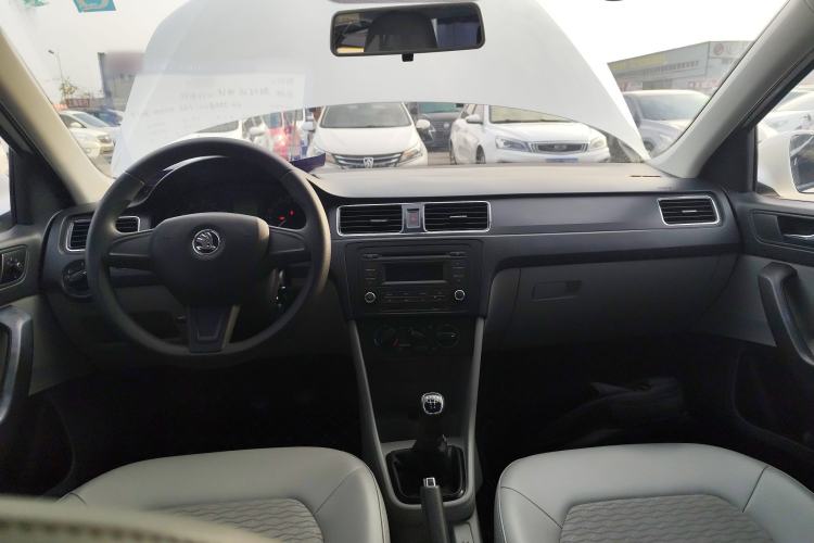 Used Skoda Rapid 2016 1.6L Manual Trend Edition
