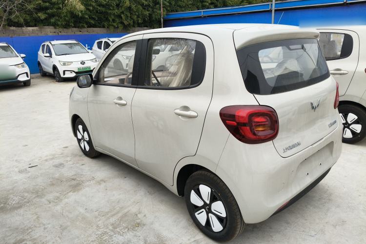 Used Wuling Hongguang MINIEV 2025 Four-Door Version Advanced Edition
